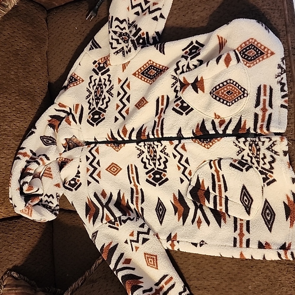 Aztec print fuzzy zip up sweater!